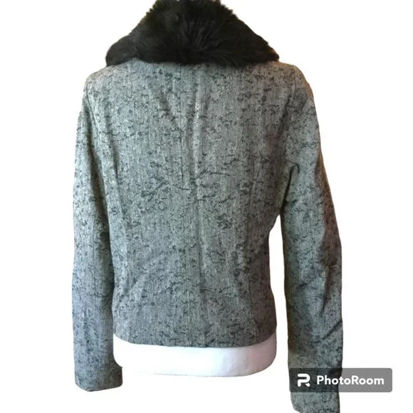 Kimchi Blue Women's Faux Fur Trim Blazer - Picture 4 of 6